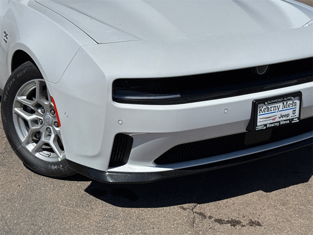 2025 Dodge Charger R/T photo 3