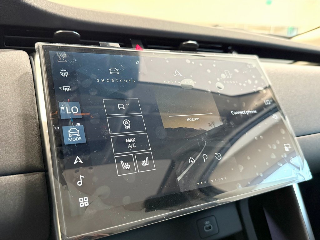 2025 Land Rover Discovery Sport S photo 11