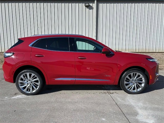 2025 Buick Envision Avenir photo 2