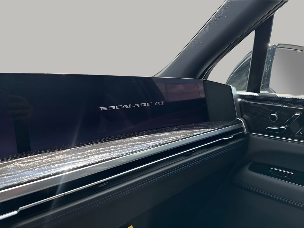2025 Cadillac Escalade IQ Sport photo 35