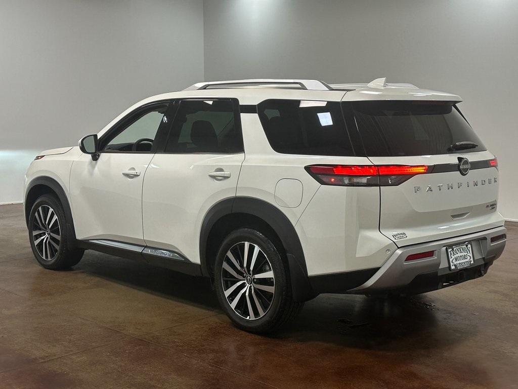 2024 Nissan Pathfinder Platinum photo 30
