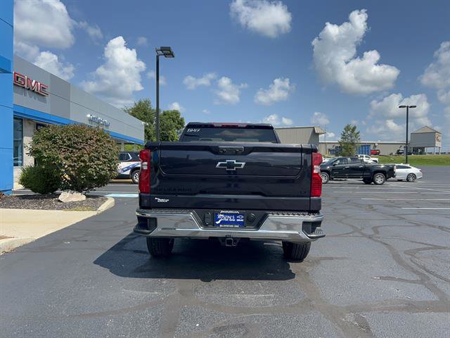 2023 Chevrolet Silverado 1500 LT photo 6