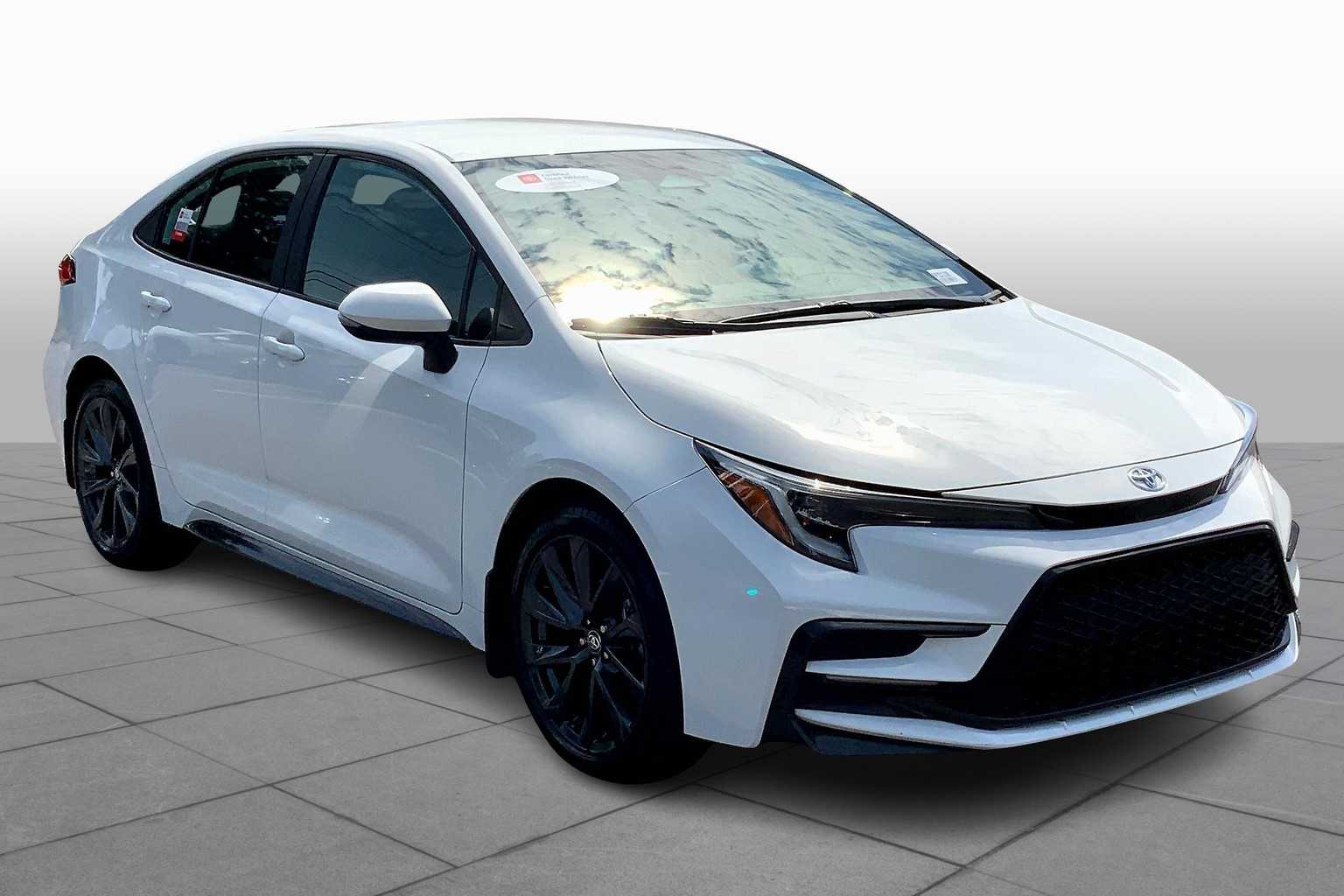 2024 Toyota Corolla SE photo 2
