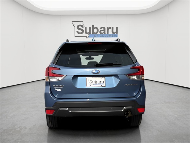 2023 Subaru Forester Limited photo 4