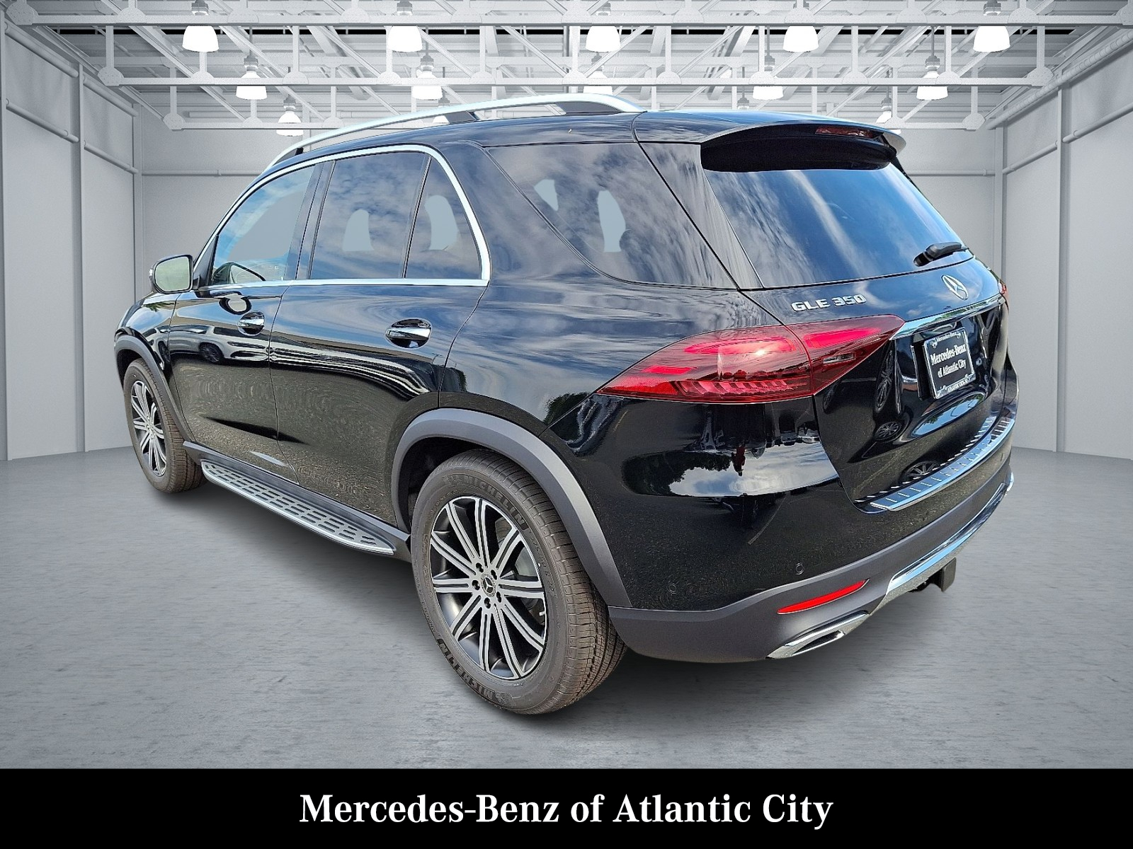 2026 Mercedes Benz GLE 350 4MATIC photo 3