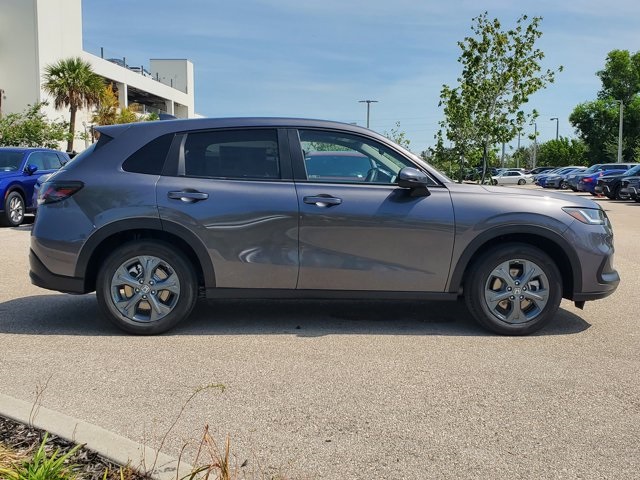 2026 Honda HR-V LX photo 3