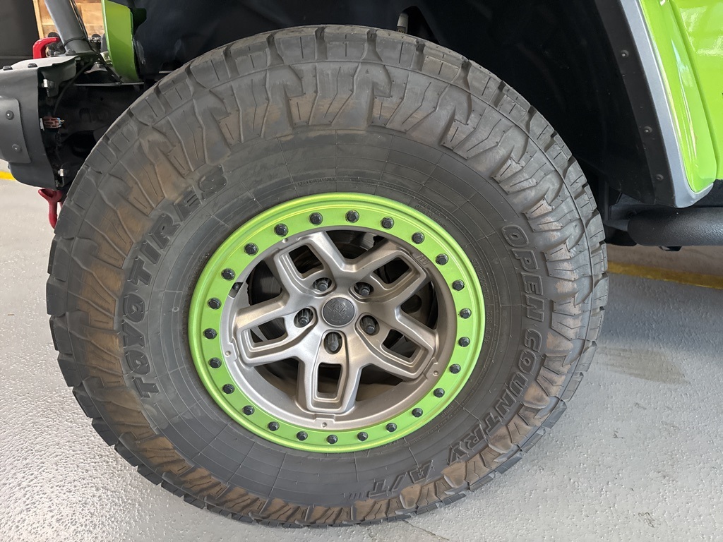 2019 Jeep Wrangler Unlimited Rubicon photo 2