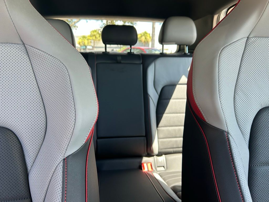 2025 Volkswagen Golf GTI SE photo 31