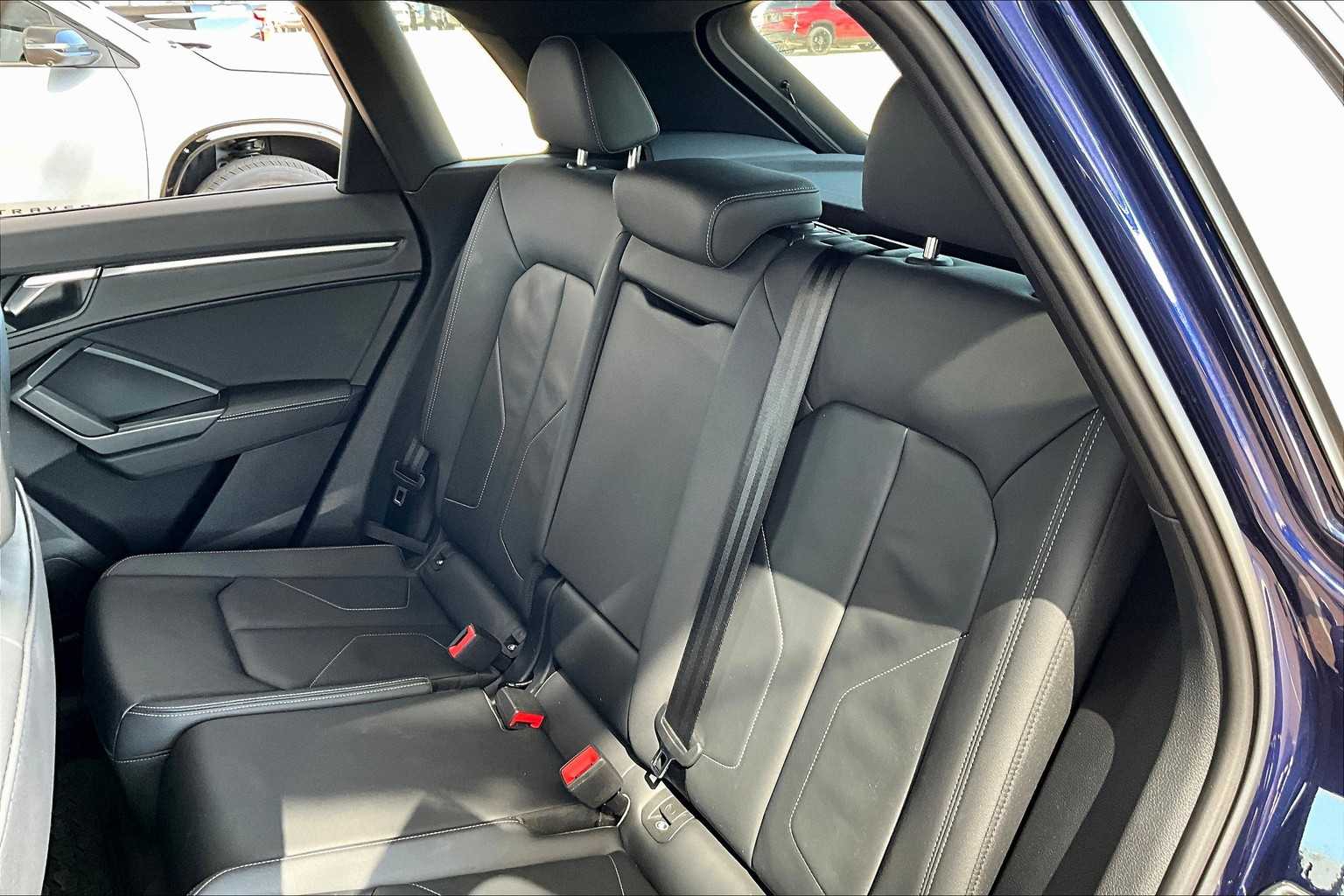 2023 Audi Q3 S line Premium Plus photo 17