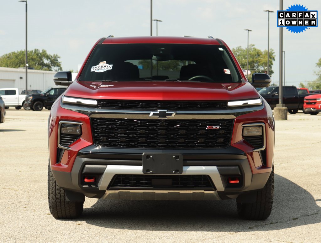 2024 Chevrolet Traverse Z71 photo 2