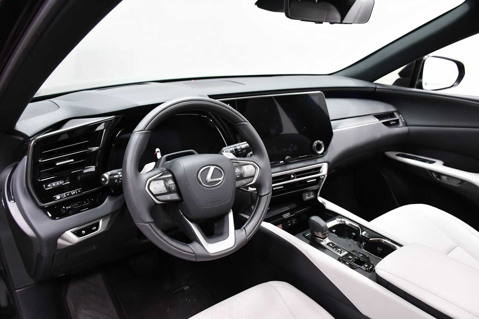 2024 Lexus RX Premium photo 12