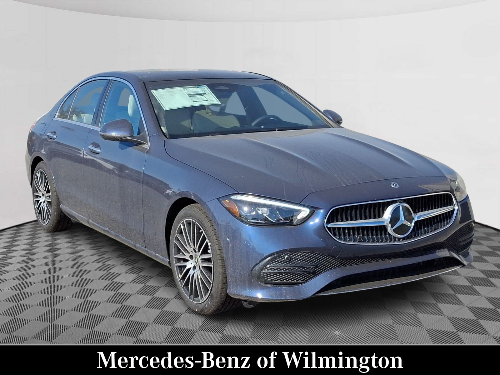 2025 Mercedes-Benz C-Class Sedan C 300's photo