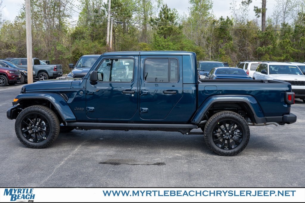 2025 Jeep Gladiator Sport photo 3