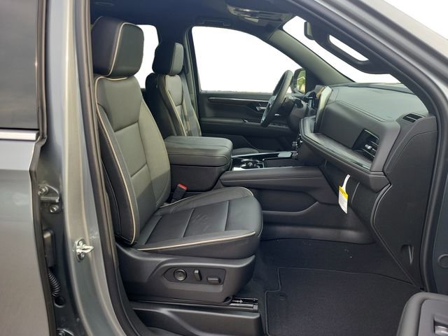 2025 Chevrolet Tahoe Premier photo 22