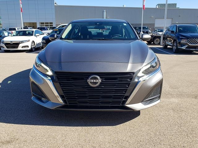 2023 Nissan Altima 2.5 SV photo 2