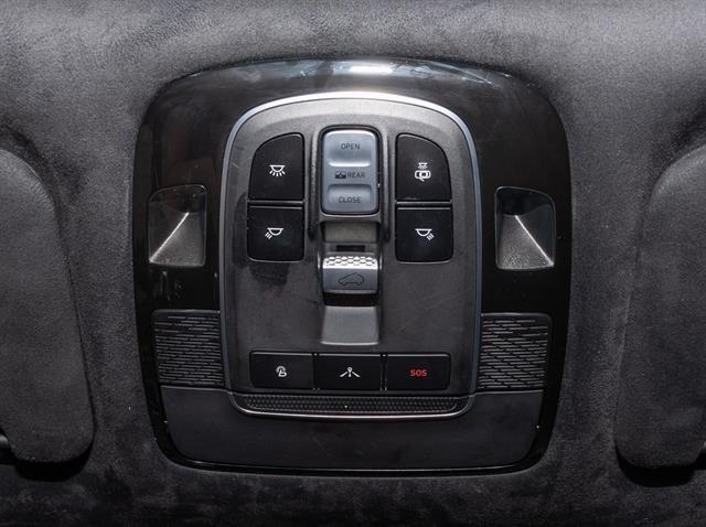 2020 Hyundai Palisade Limited photo 8