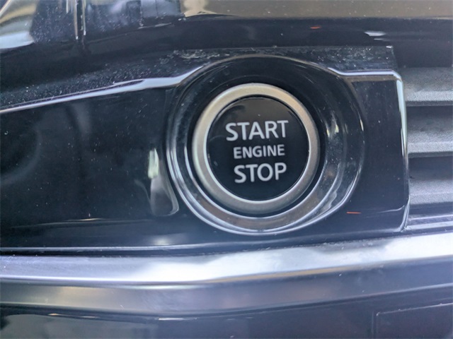 2022 Nissan Pathfinder SV photo 18