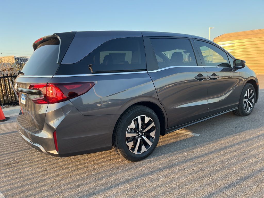 2026 Honda Odyssey EX-L photo 3