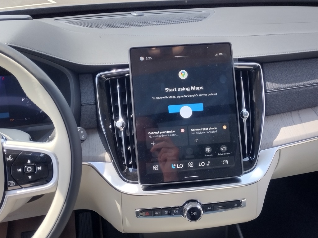 2026 VOLVO XC90 - Image 27