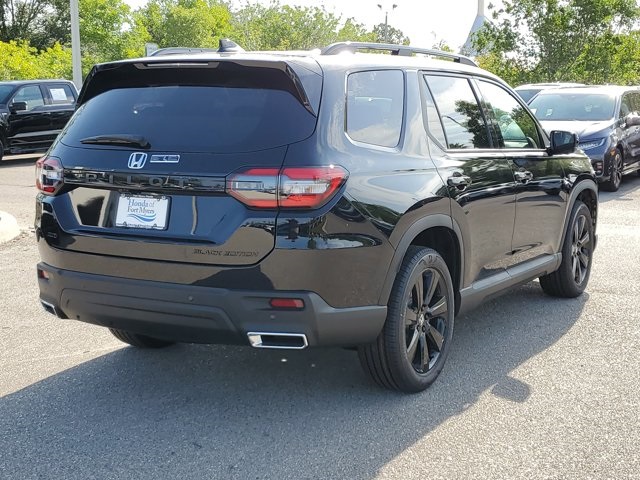 2025 Honda Pilot Black Edition photo 3