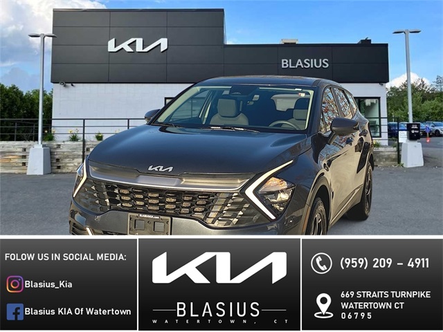 2023 Kia Sportage LX's photo