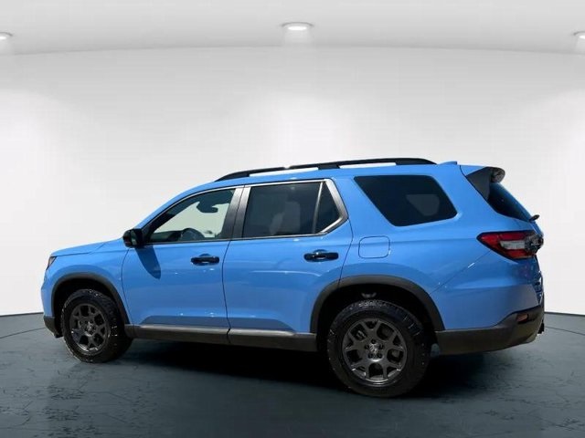 2025 Honda Pilot TrailSport photo 4