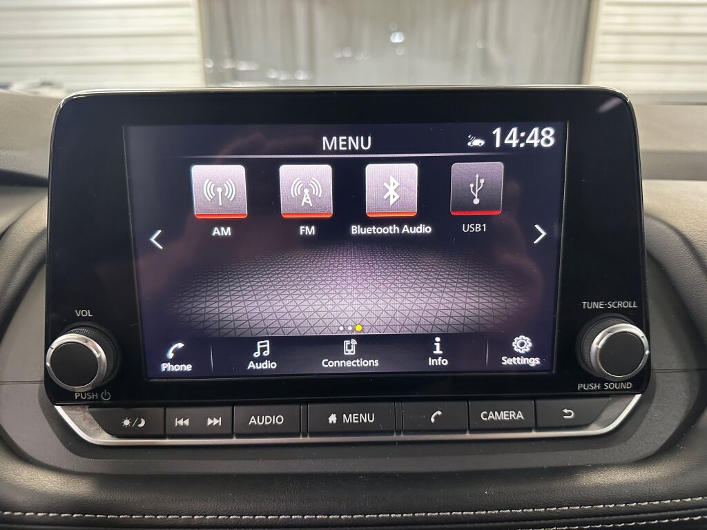 2024 Nissan Rogue SV photo 9
