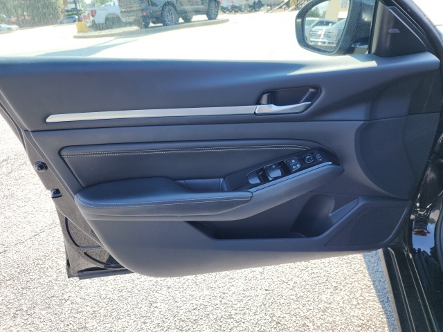 2023 Nissan Altima 2.5 SL photo 10