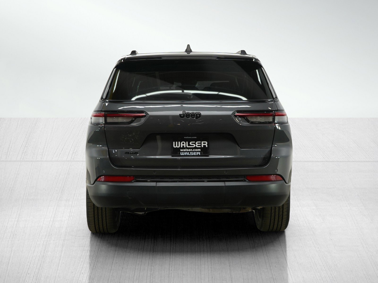 2023 Jeep Grand Cherokee Laredo Altitude photo 4