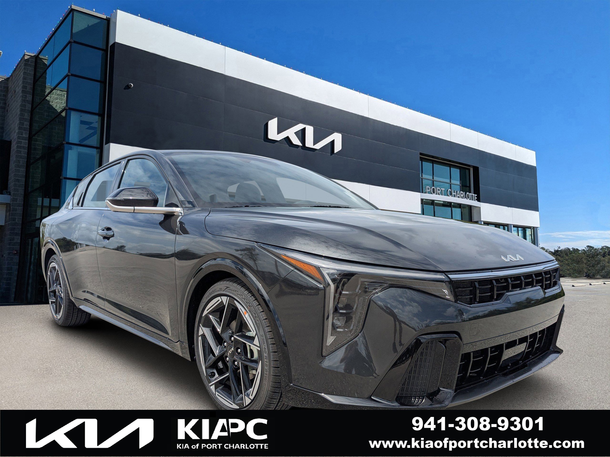 2025 Kia K4 GT-Line's photo