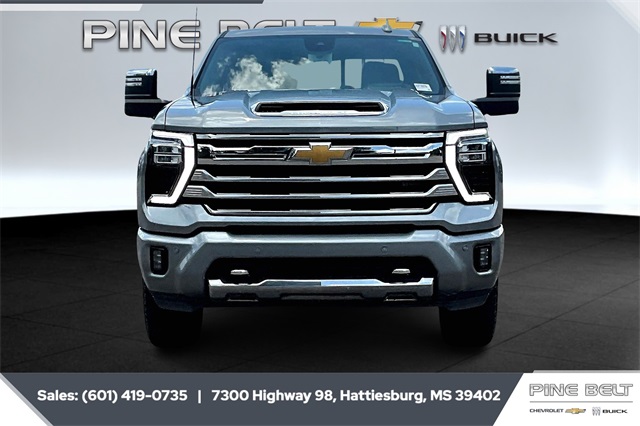 2024 Chevrolet Silverado 2500HD High Country photo 3