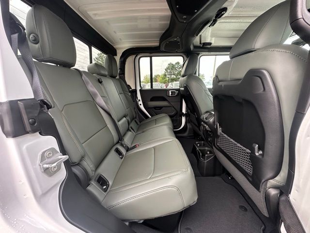 2025 Jeep Gladiator Mojave photo 29