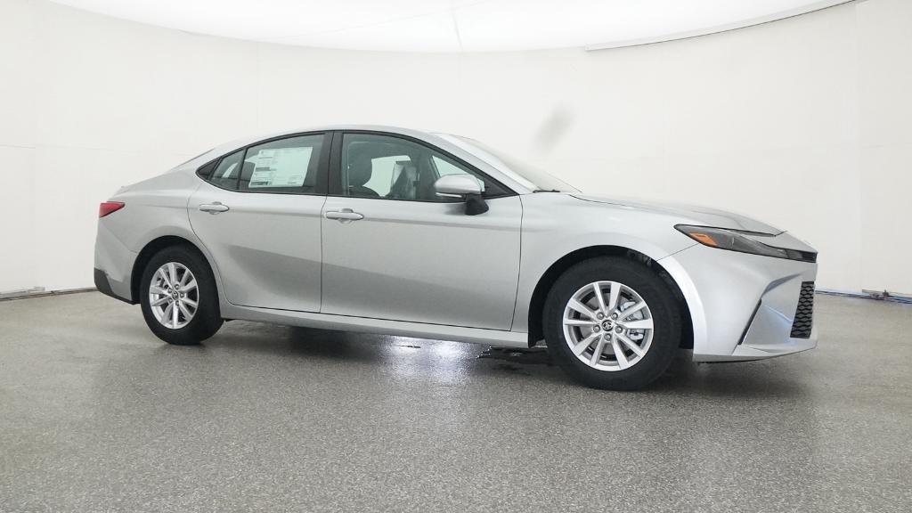 2025 Toyota Camry LE photo 26
