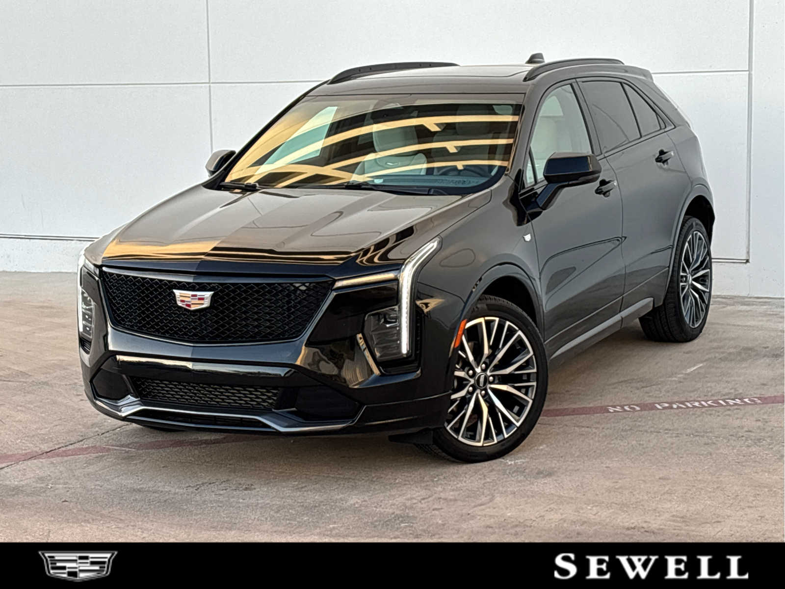 2024 Cadillac XT4 Sport's photo