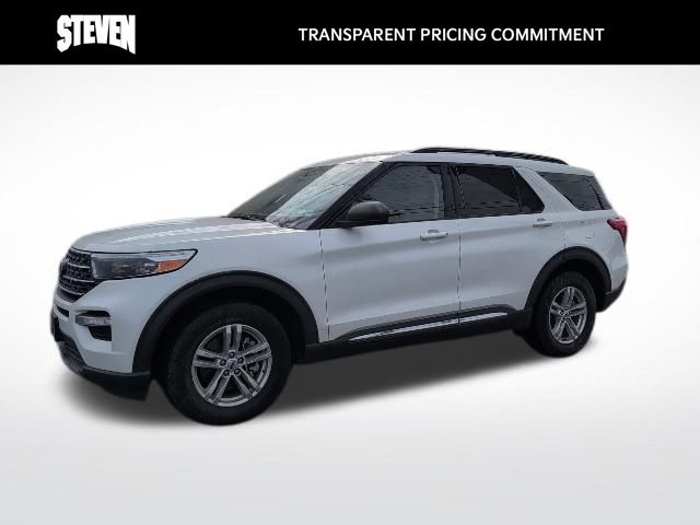2022 Ford Explorer XLT's photo