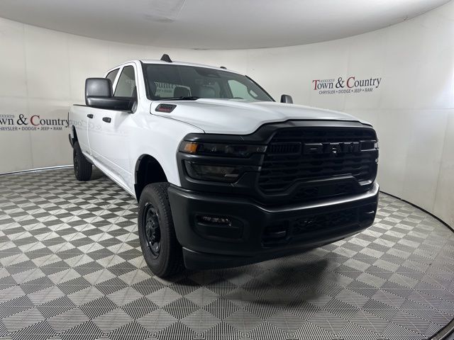 2025 Ram 2500 Tradesman photo 3