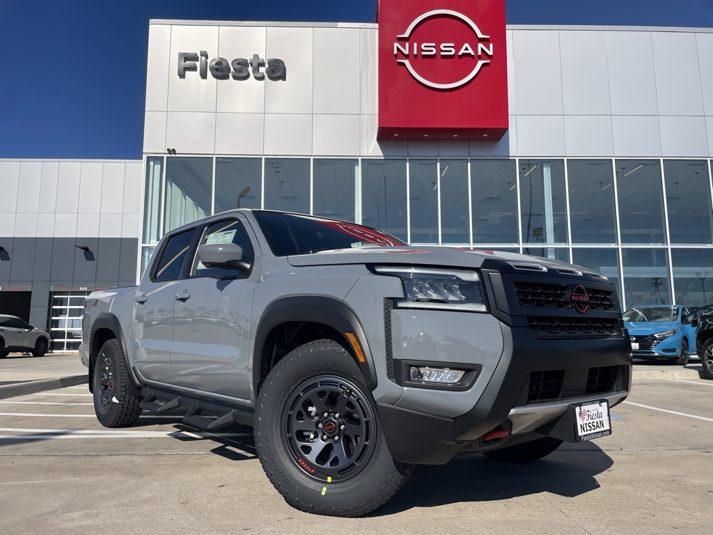 2026 Nissan Frontier PRO-X's photo