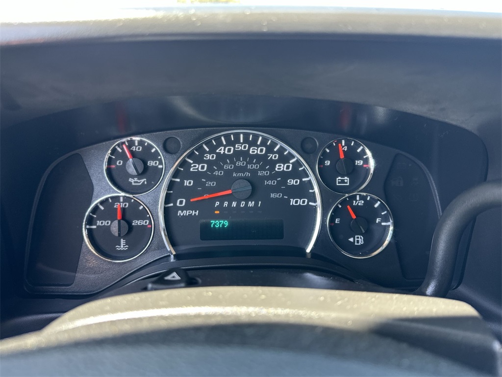 2014 Chevrolet Express 3500 LT photo 23