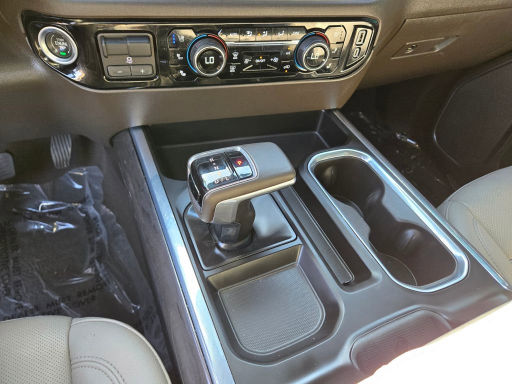2023 Chevrolet Silverado 1500 LTZ photo 18