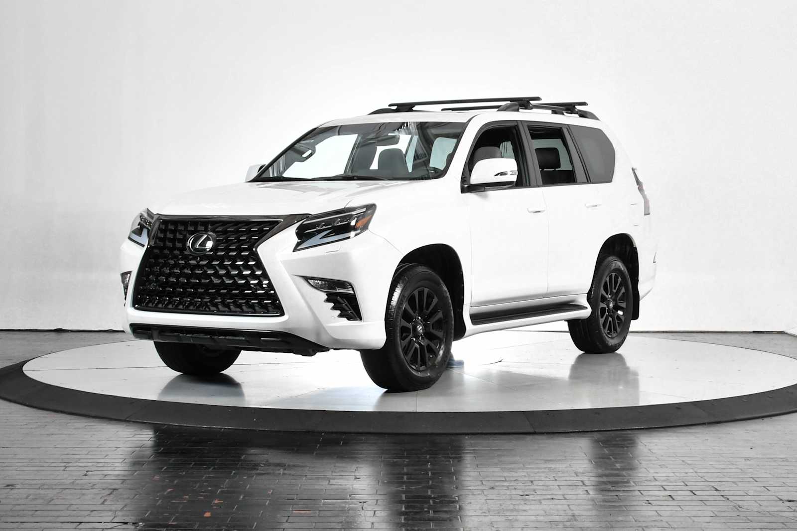 2023 Lexus GX Base's photo