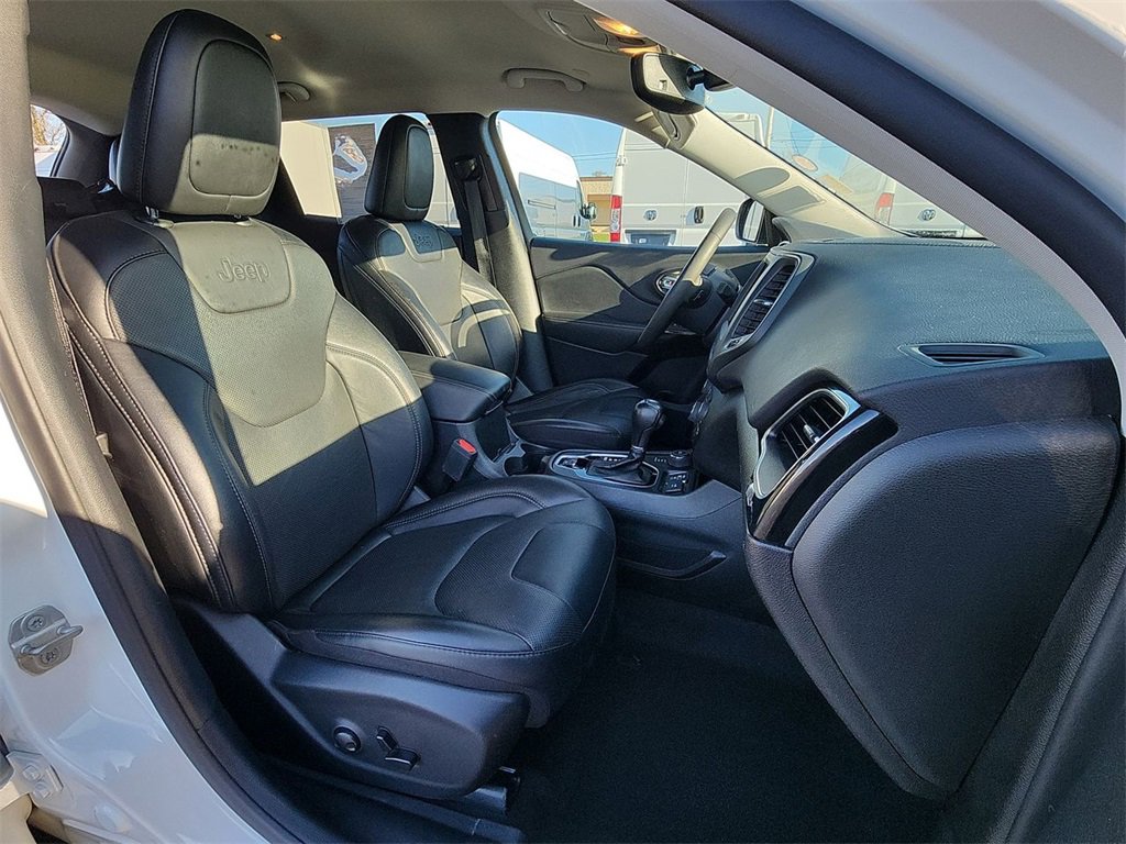 2023 Jeep Cherokee Altitude Lux photo 22