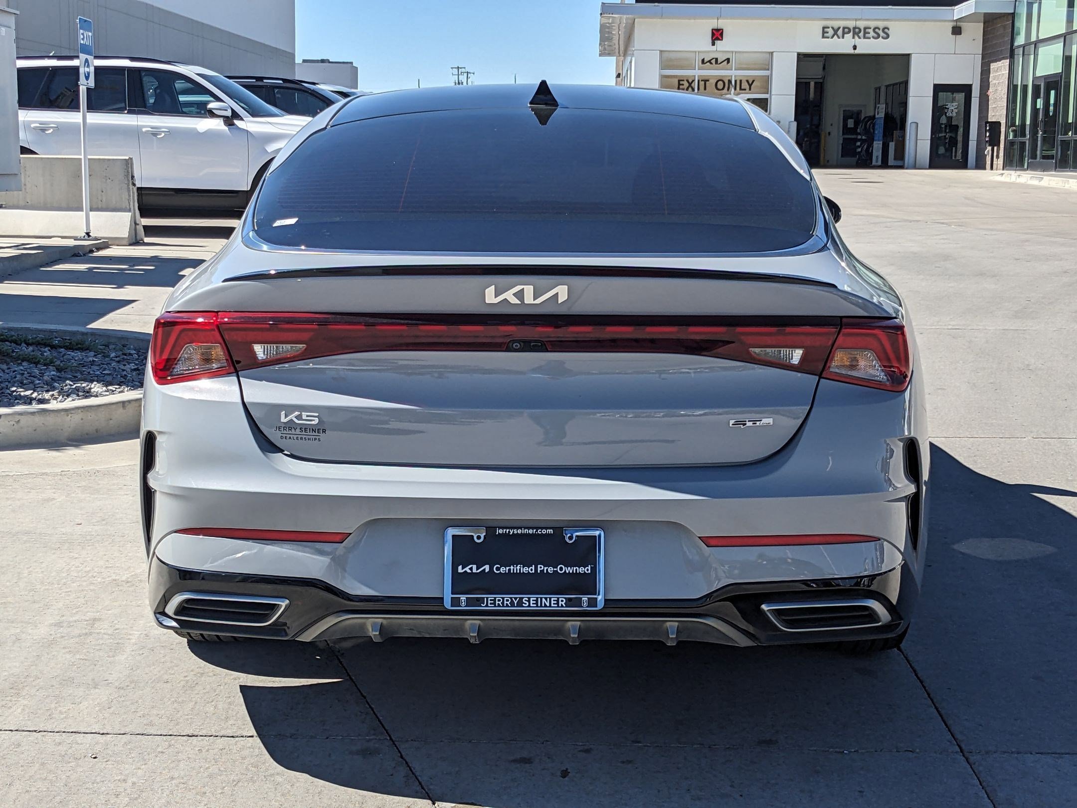 2023 Kia K5 GT-Line photo 4