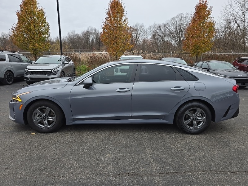 2023 Kia K5 LXS photo 4