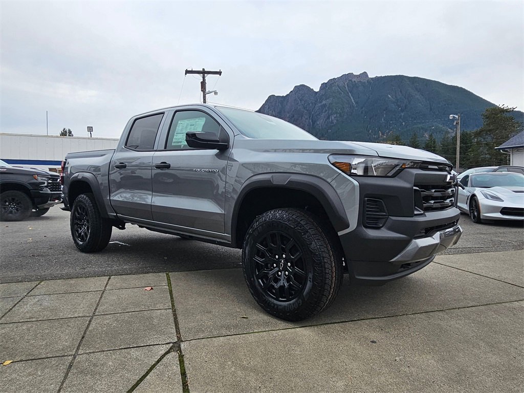 2026 Chevrolet Colorado Trail Boss photo 3