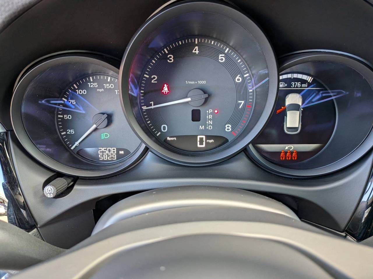 2025 Porsche Macan Base photo 16