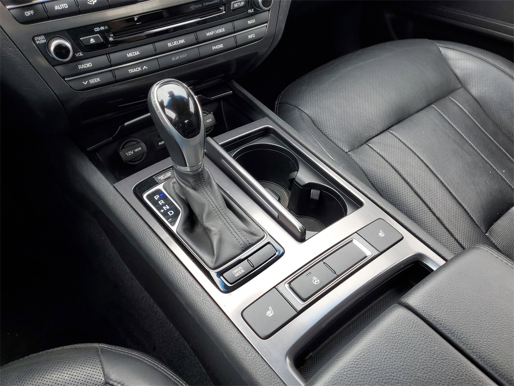 2015 Hyundai Genesis 3.8 photo 22