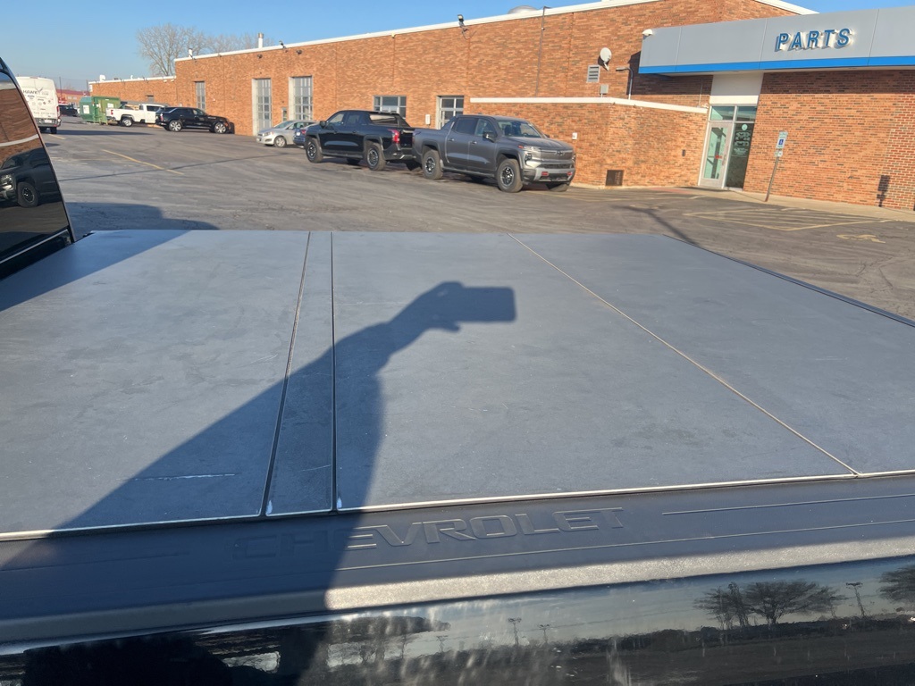 2017 CHEVROLET SILVERADO - Image 5