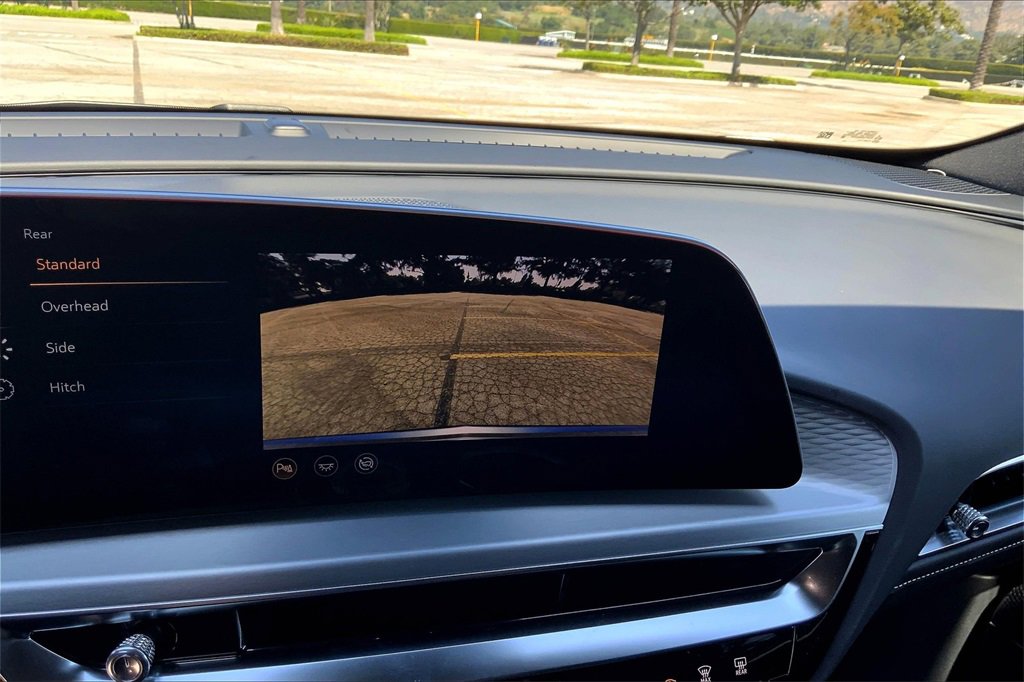 2025 Cadillac Lyriq Luxury photo 22