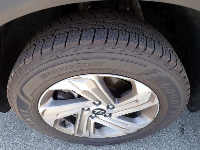 2022 Hyundai Santa Fe SEL photo 9