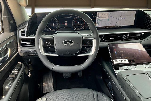 2026 Infiniti QX80 Luxe photo 5